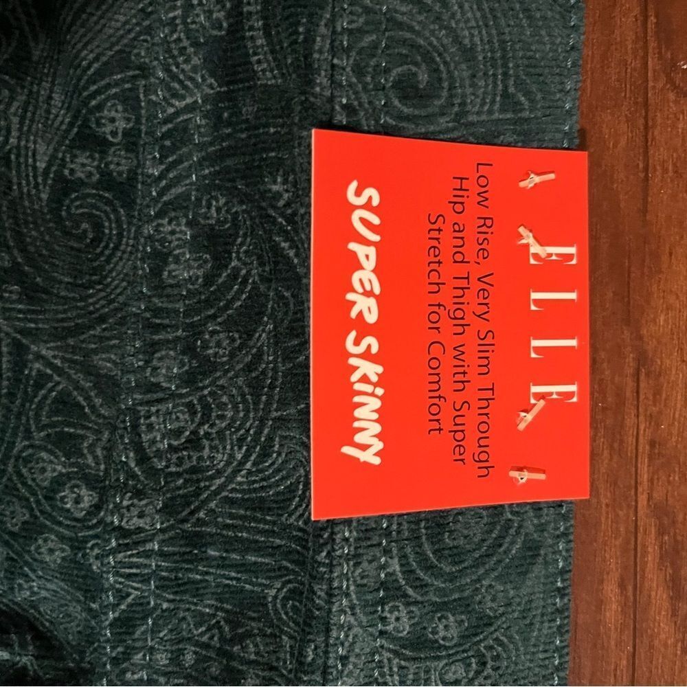 NWT ELLE Super Skinny Emerald Green Women’s Pants - Picture 10 of 11